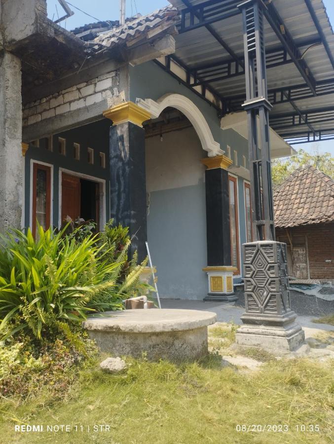 Hellsel Homestay Lamongan Zewnętrze zdjęcie